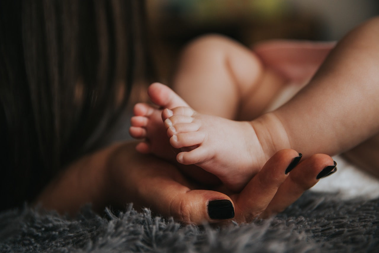 Give Your Baby A Moringa Massage!